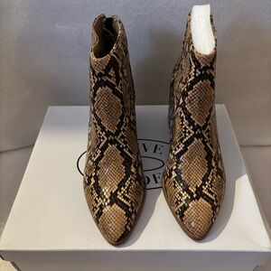 NIB Steve Madden Tan Julianna Pointed Snake Embossed Boot